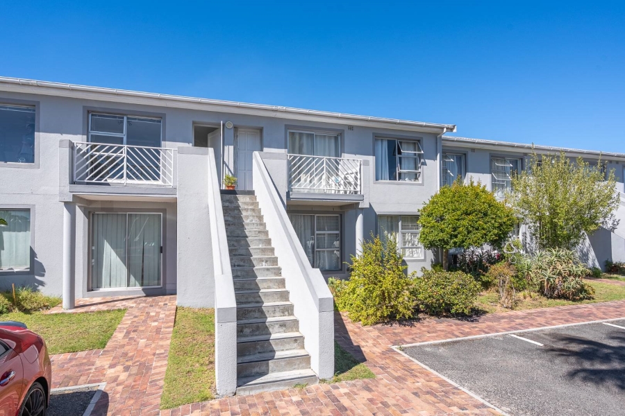 1 Bedroom Property for Sale in Milnerton Ridge Western Cape